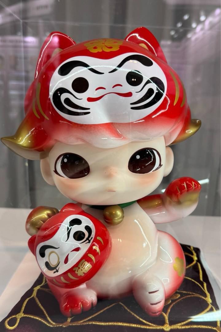 Dimoo maneki neko daruma figure for sale