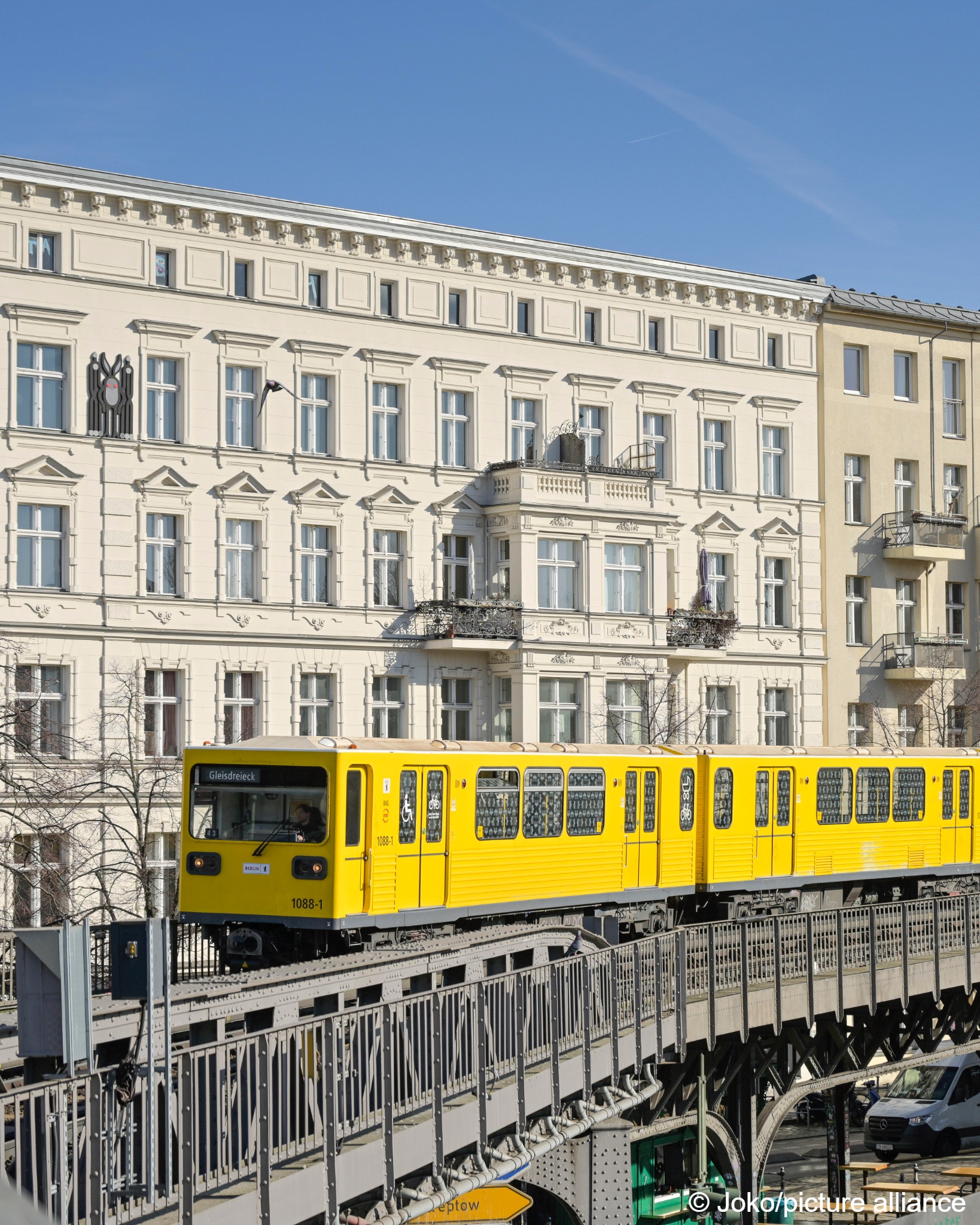 Always a nice view: Good morning from Schlesisches Tor in Berlin
