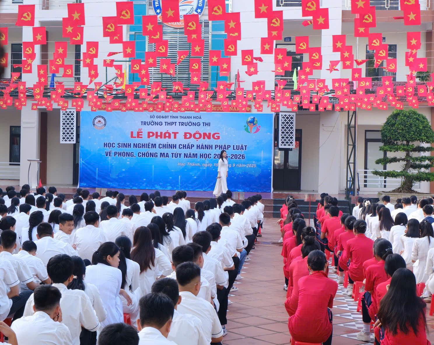 THPT Trường Thi - THPT Trường Thi added a new photo.