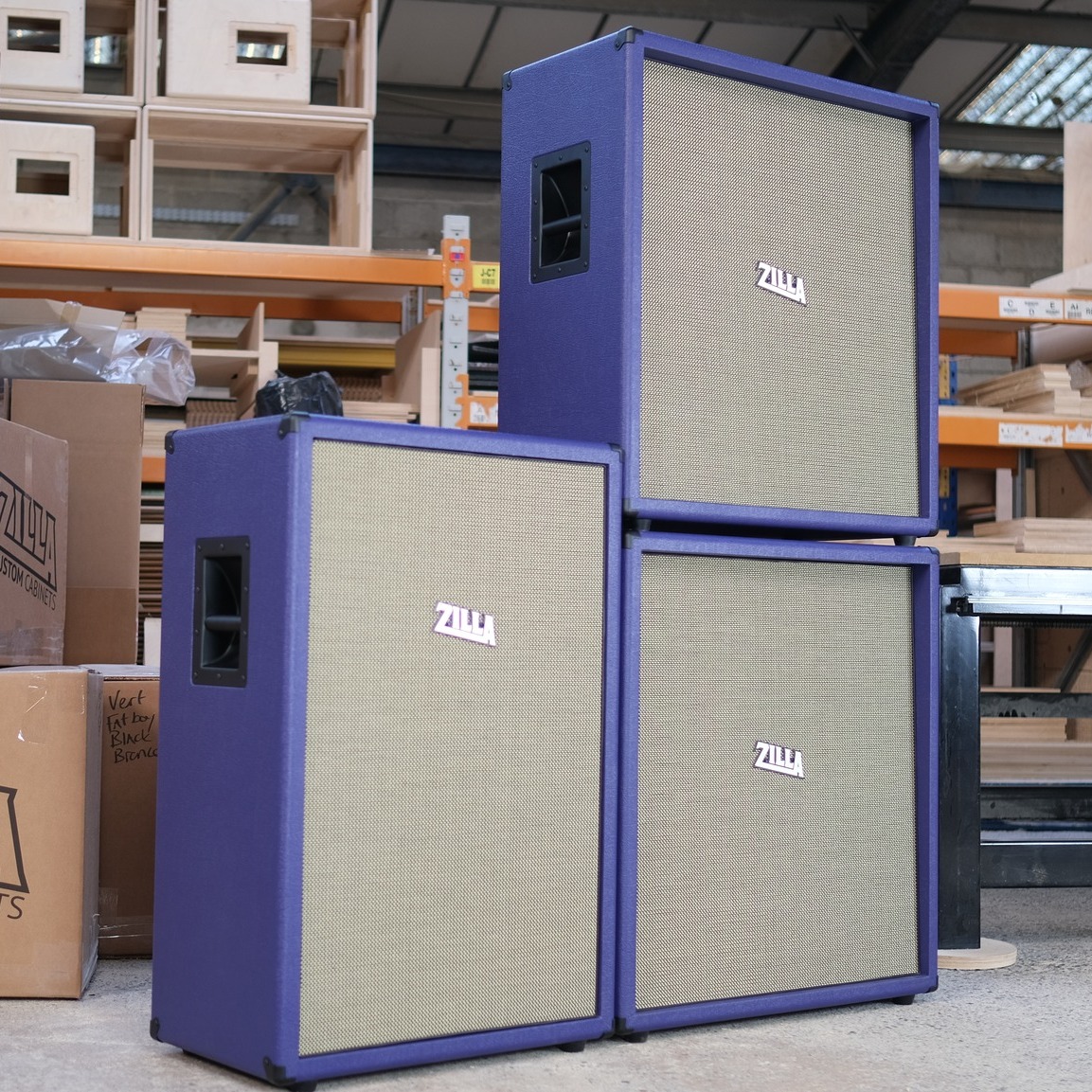 Elephant grain tolex is great, it looks great with the brown salt