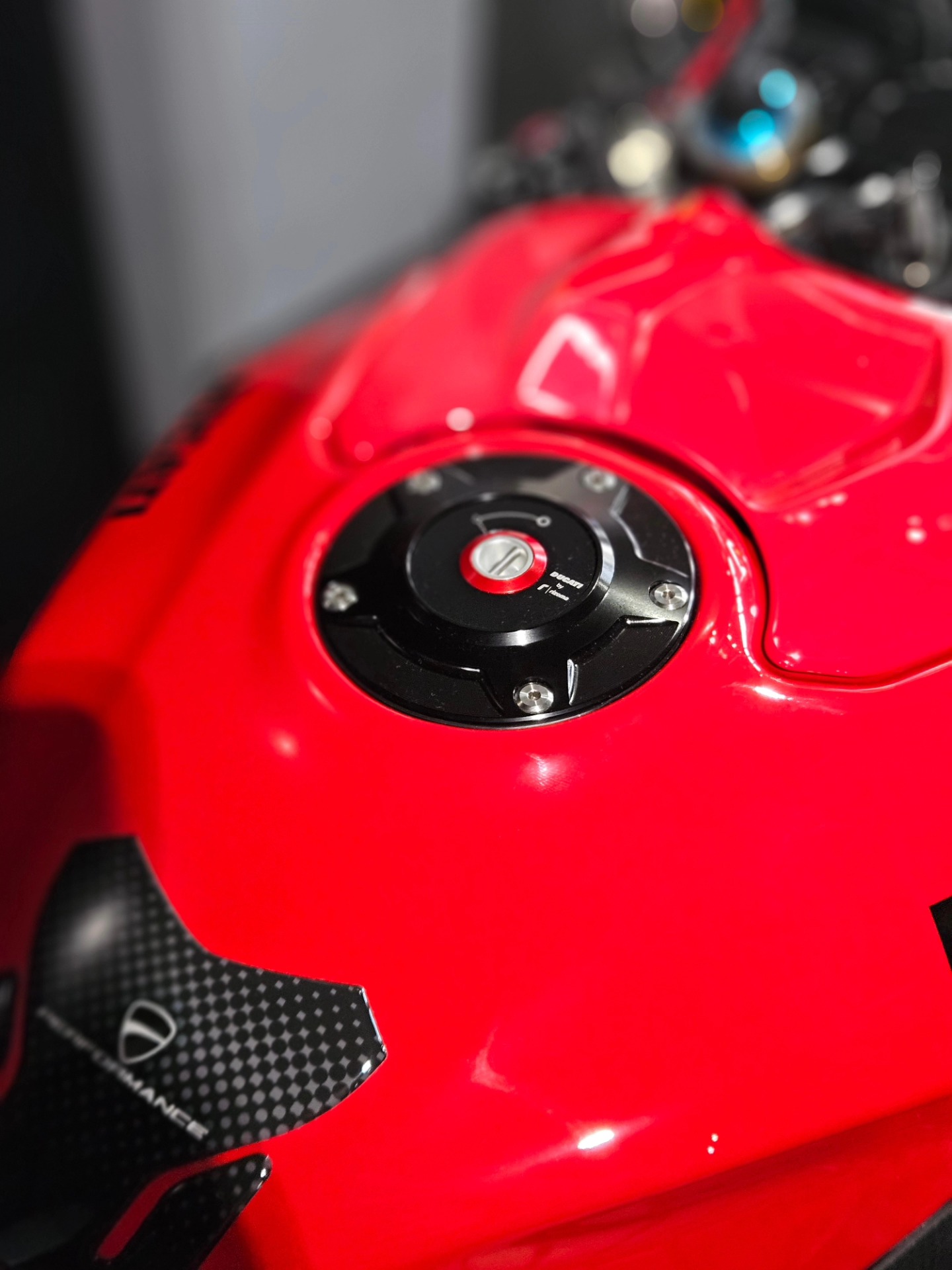 ドゥカティ純正アクセサリー紹介✨】 Panigale V4S 7Gのカスタムをご