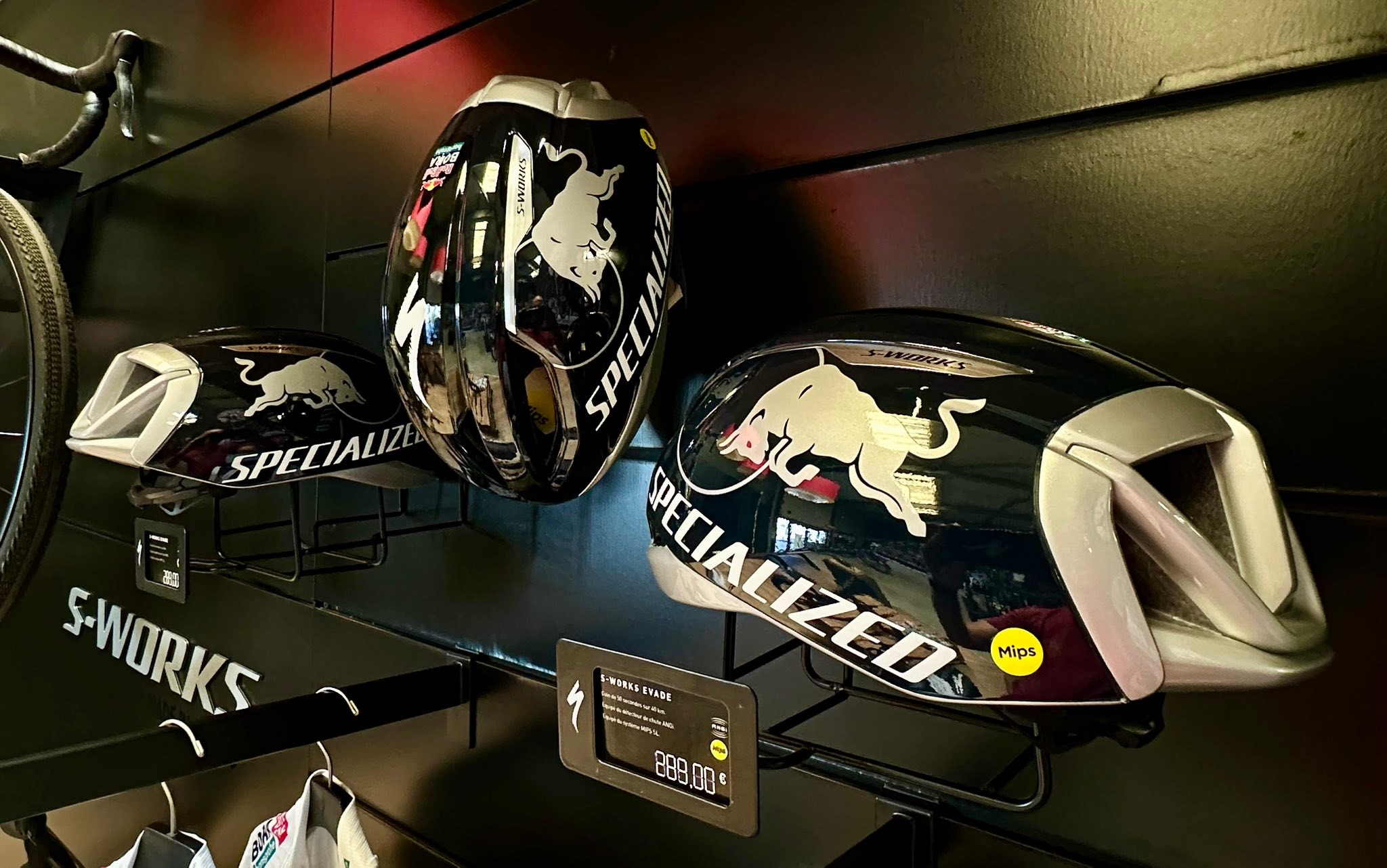 Casque S-Works Evade 3 : Red Bull 2025 TdF LTD, Maillot et 