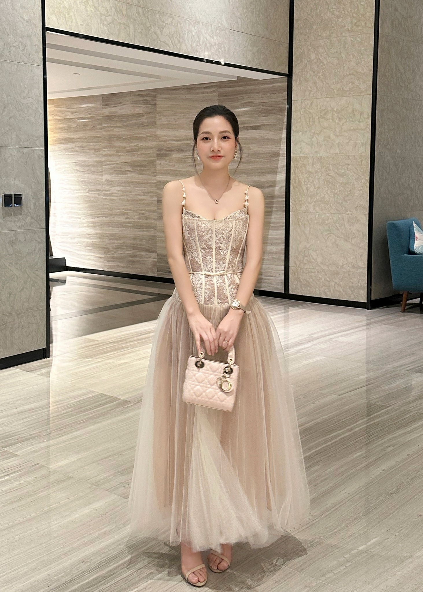 Make every occasion special. ❤️ __ Alizea corset tulle midi 