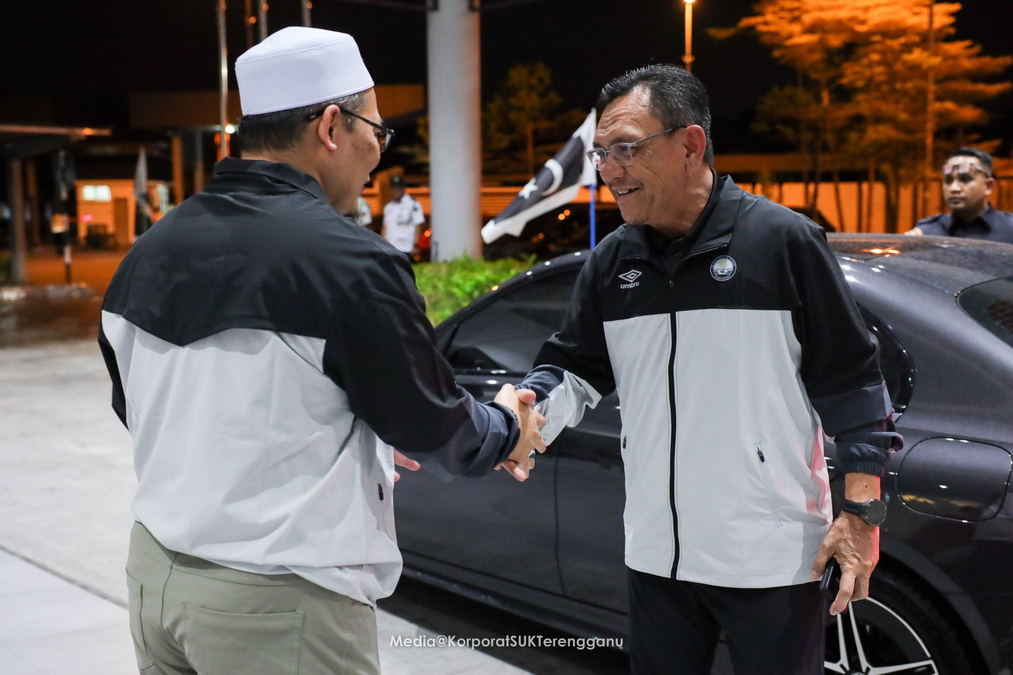 YBHG DATO ROSLI BIN LATIF CDM... - Korporat Suk Terengganu | Facebook