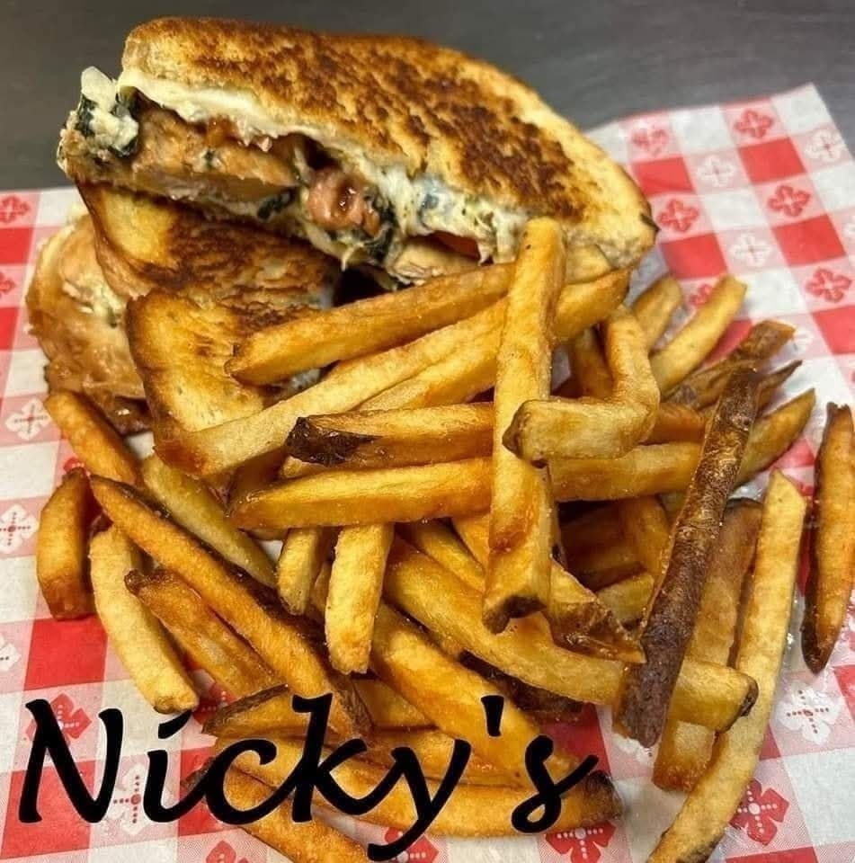 Nicky's Good Eats & Treats | Two Rivers WI