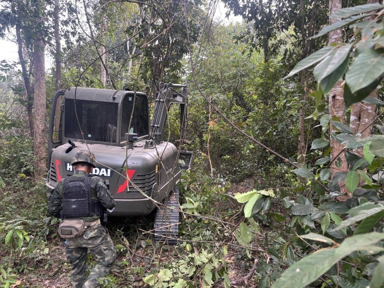 Khaosod - Thai Forces Seize Strategic Areas, Inflict Heavy Losses ...