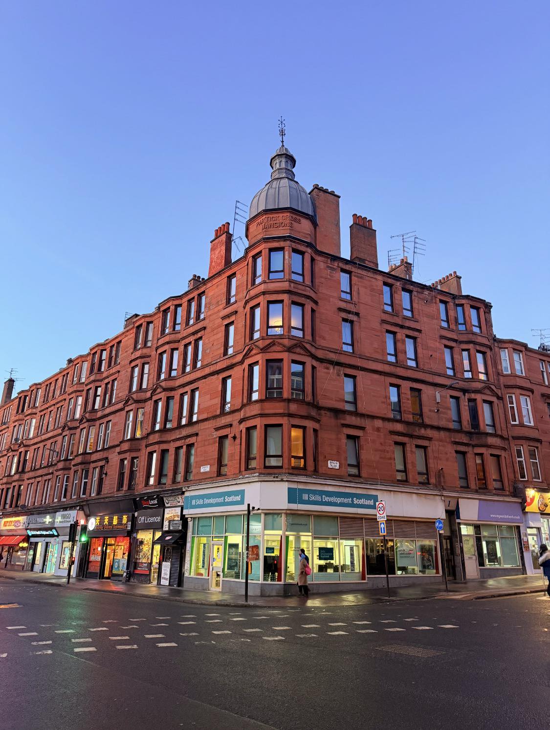 Glasgow - Partick Cross Mansions on junction of Byres Road and ...