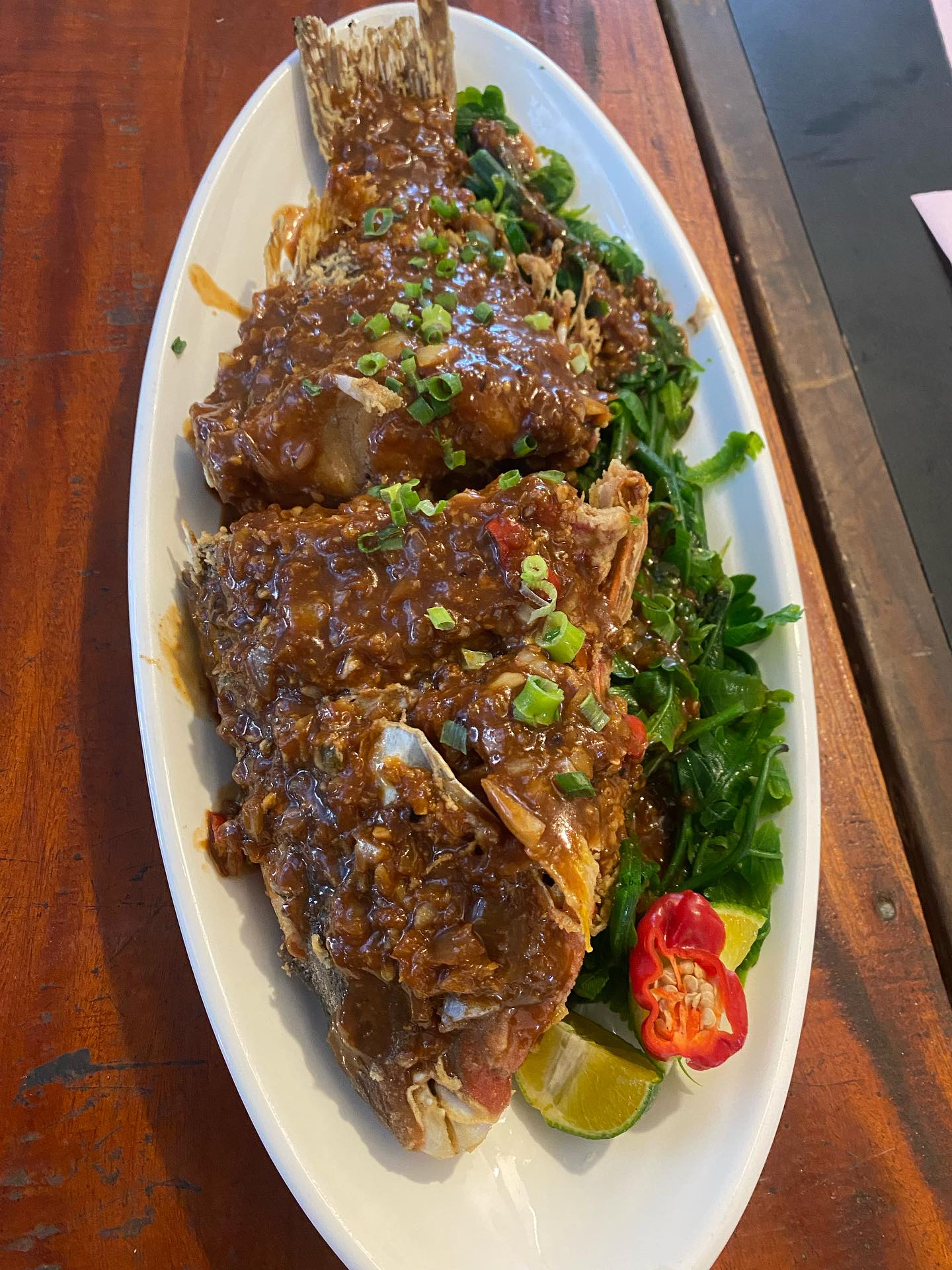 Niu Grillz - 🔸Whole Pan Fried Fish With a flavorful... | Facebook