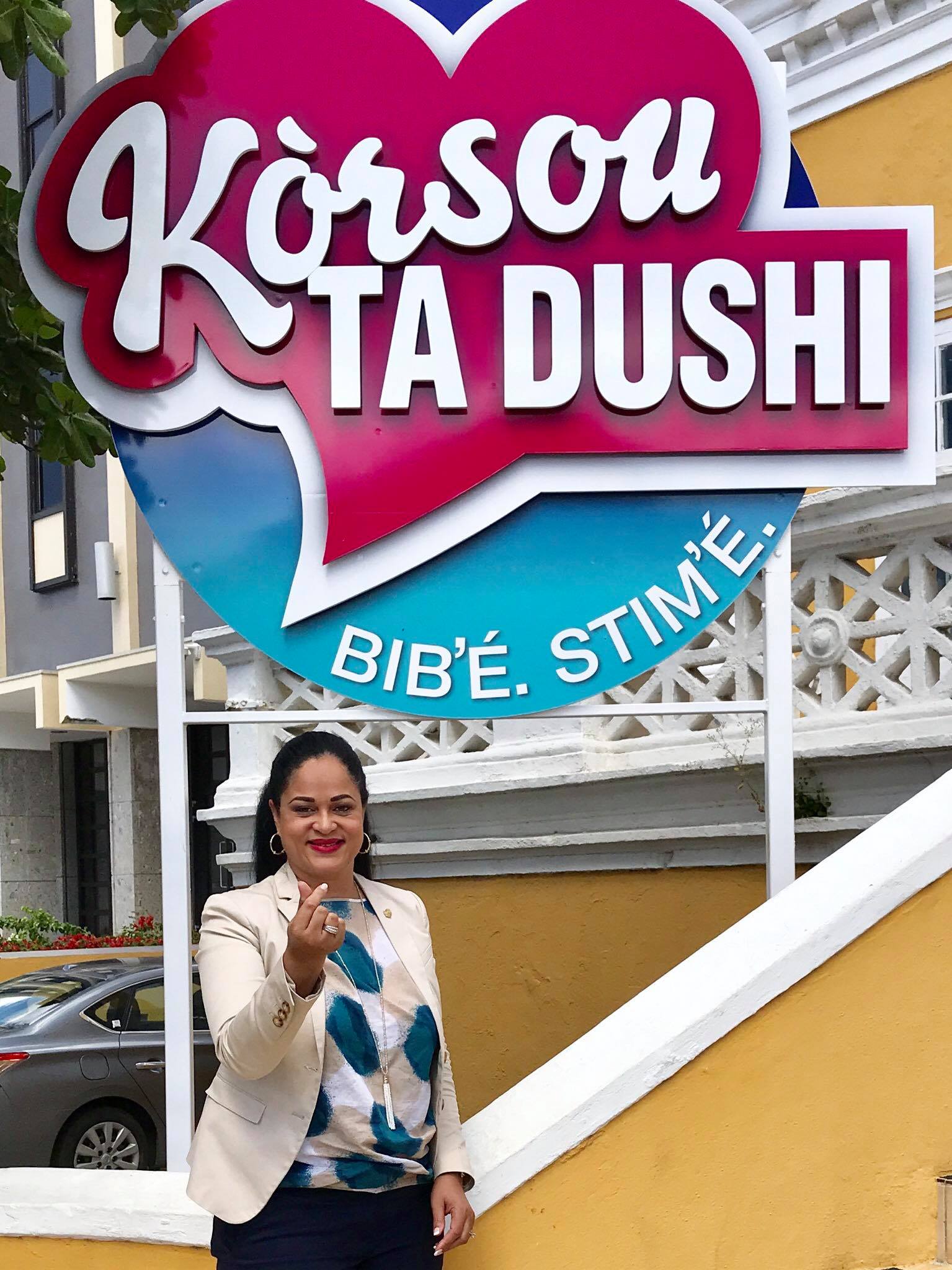 Elsa Rozendal - Kosnan positivo ta di sigui! P’esei mi...