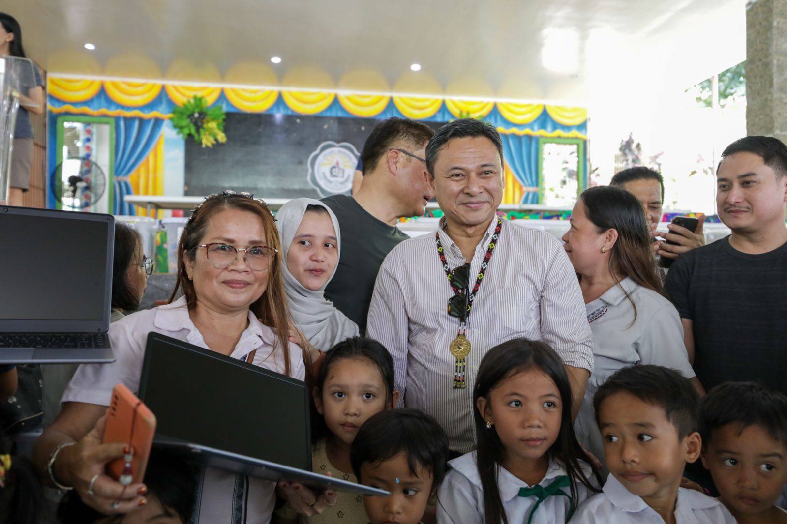DepEd - WHAT CAN WE GIVE? Individual volunteers and partner ...