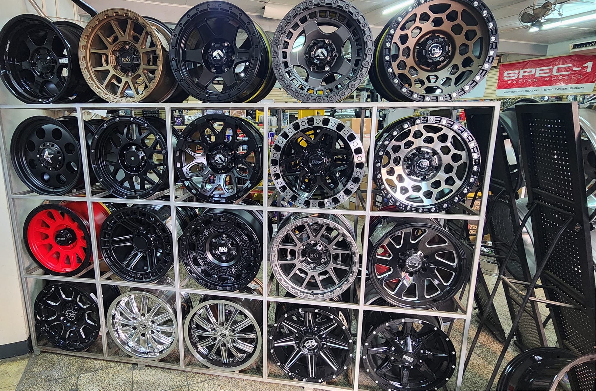 Powerful - offroad wheels in stock! welke kies jij? kom langs bij ...