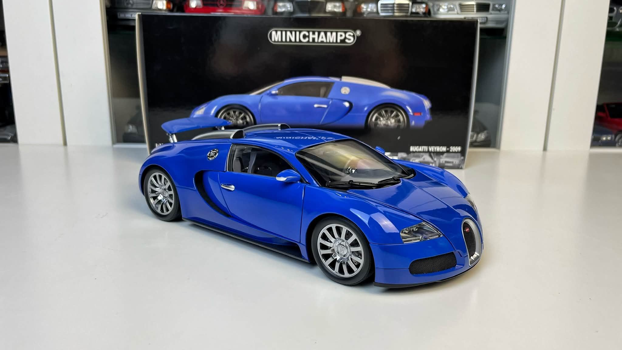 Bugatti Veyron - Minichamps 1:18 scale