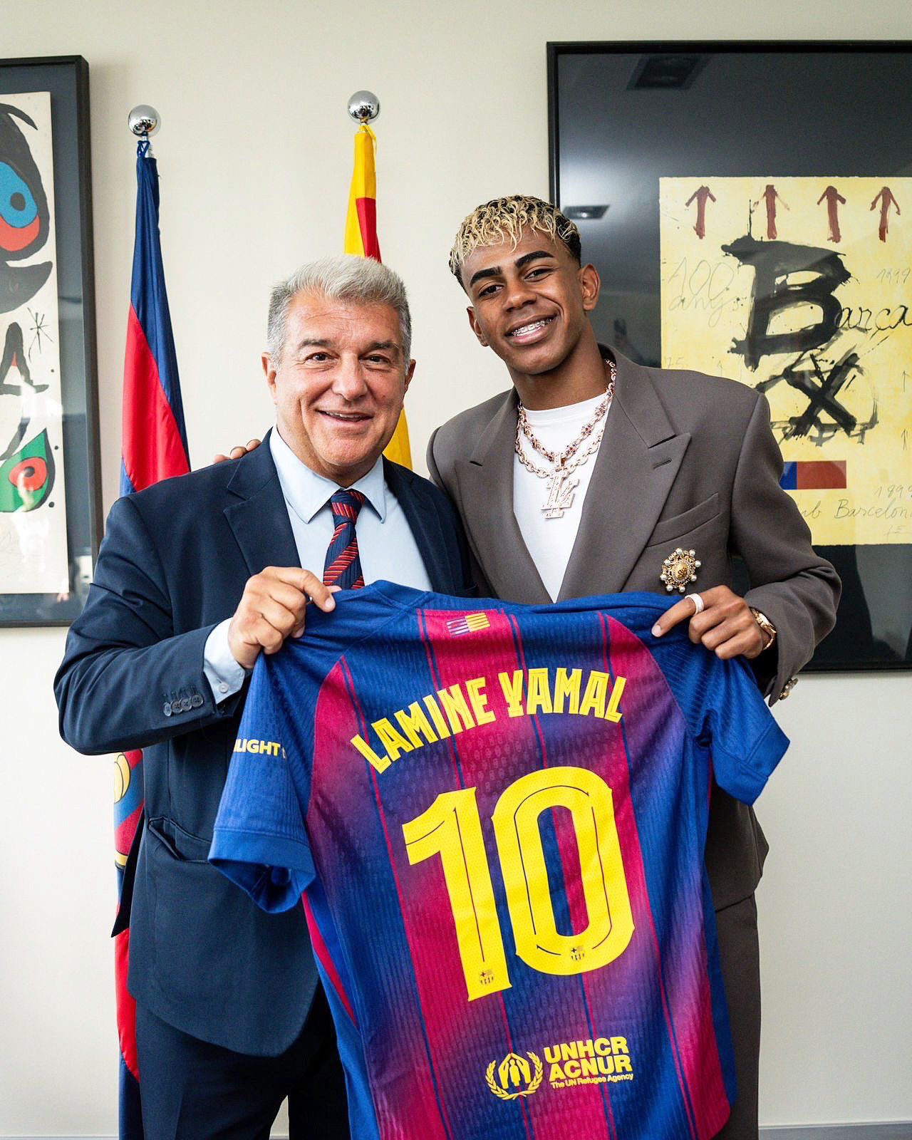 🚨| 𝐎𝐅𝐅𝐈𝐂𝐈𝐀𝐋: Lamine Yamal will wear the iconic