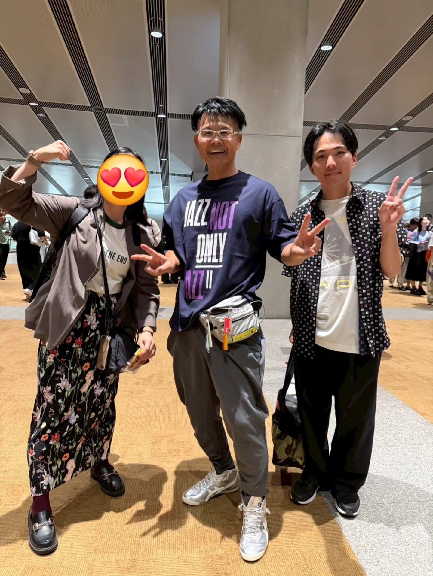 2020東京事変?しろみばいあス買っちゃった‼️絶対汚すと思うけど 