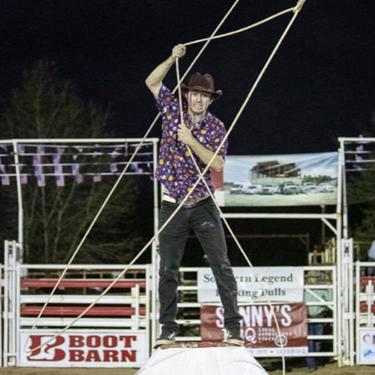 Bull Riding Dinner Show | Fruitland Park FL