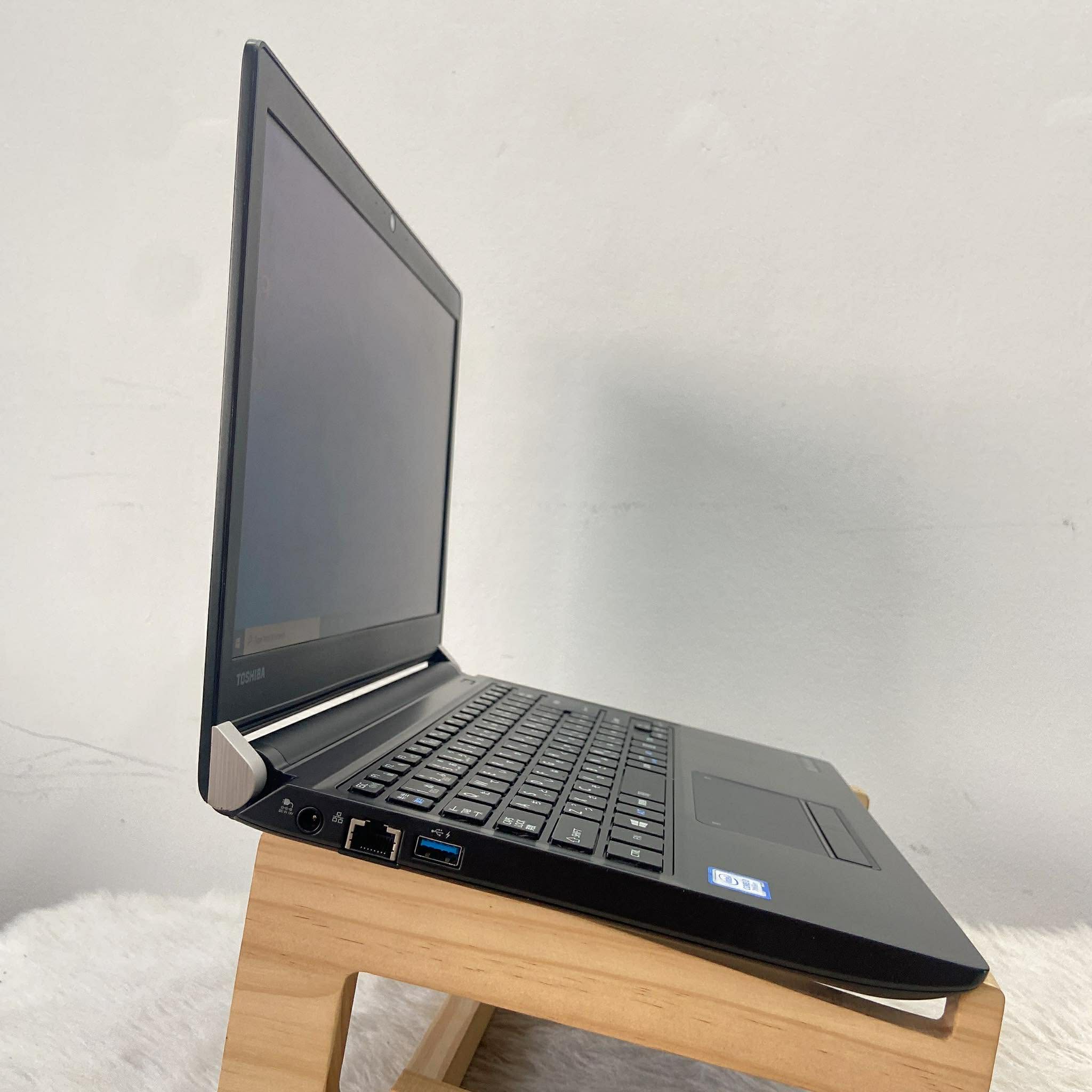 💻 LAPTOP TOSHIBA R73 – INTEL CORE i3 6TH GEN | 4GB RAM | 128GB