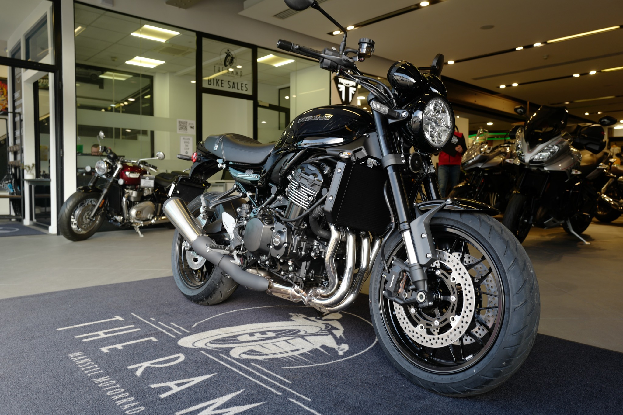 Kawasaki Z900 RS Black Edition motorcycle