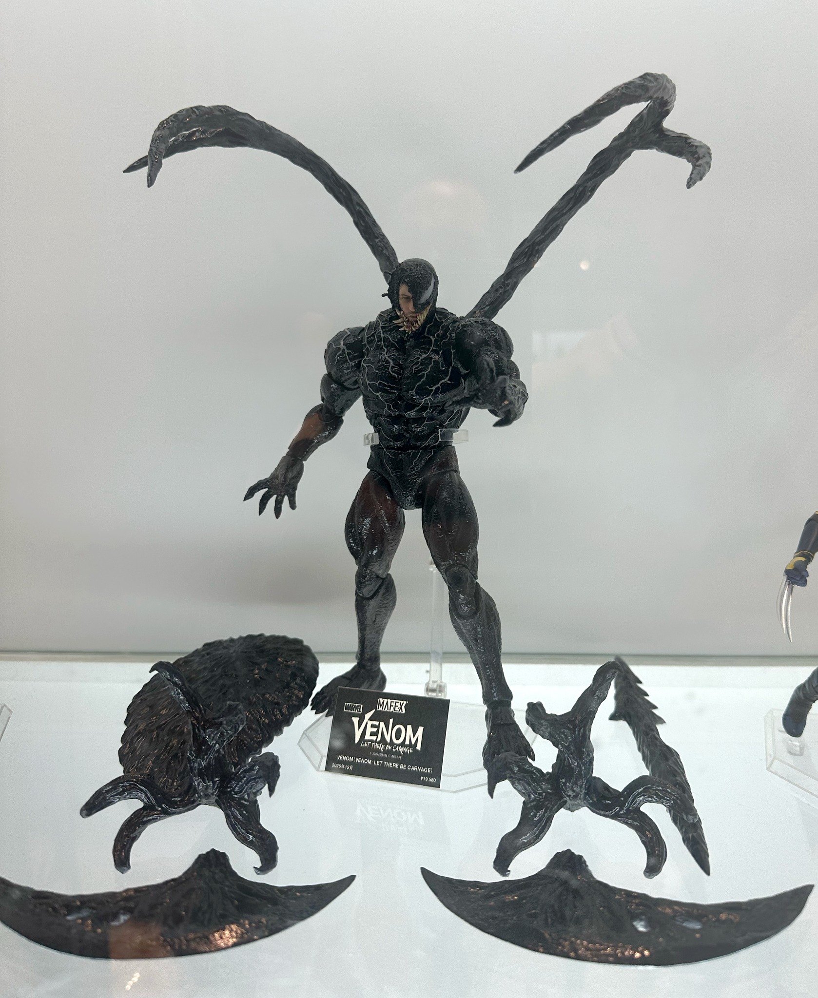 The monstrous MAFEX Venom from Let There Be Carnage made a brutal 