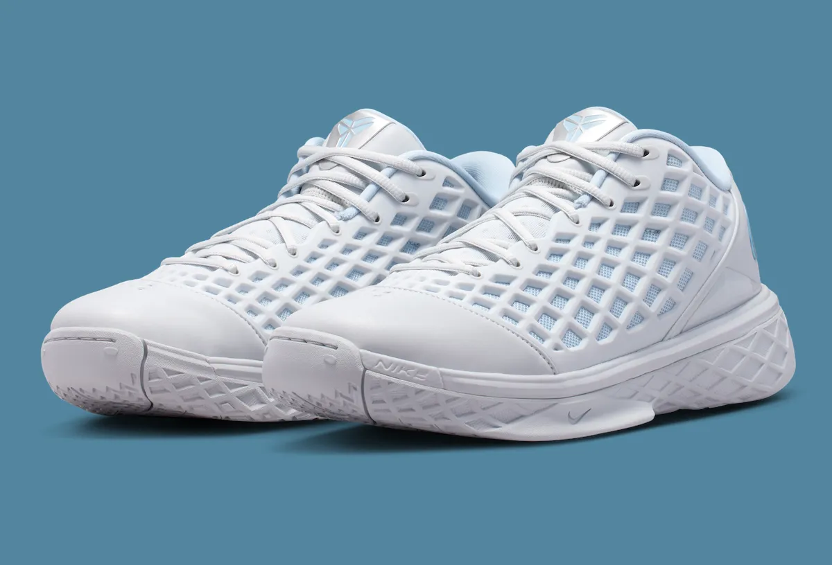 OFFICIAL PHOTOS: Nike Kobe 3 Low Protro “Pure Platinum” 🐍 COMING