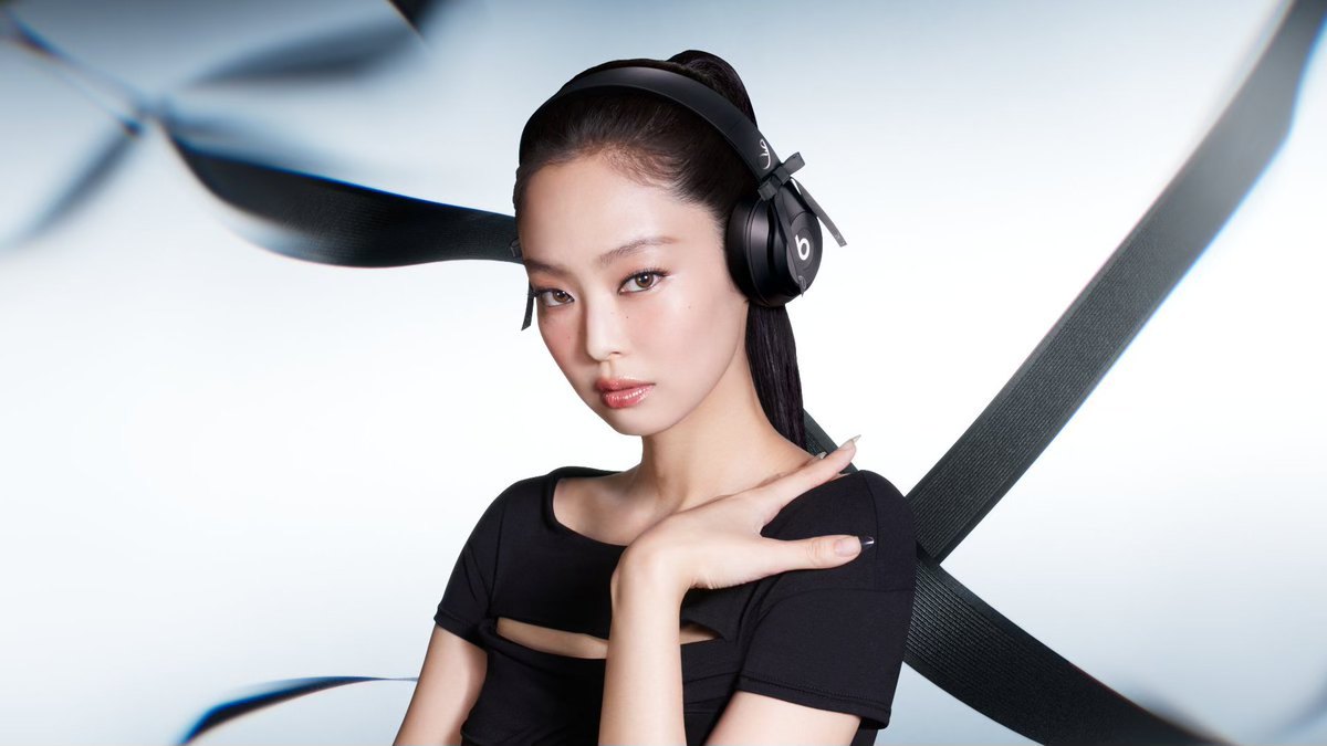 The Beats Solo 4 - JENNIE Special Edition is back, now in Onyx