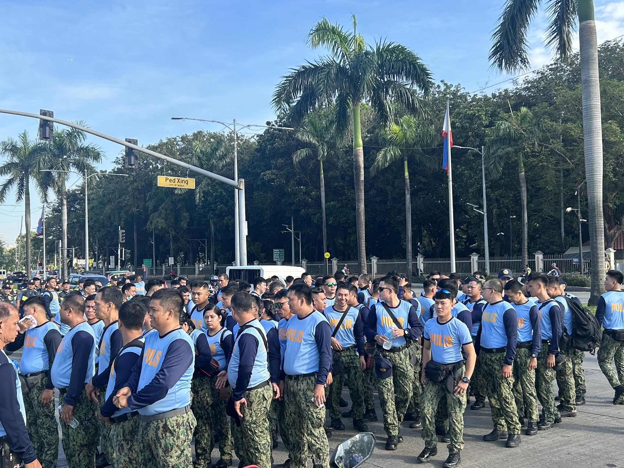 GMA - Mahigit 1,000 PNP personnel, naka-deploy na sa Luneta Park upang ...
