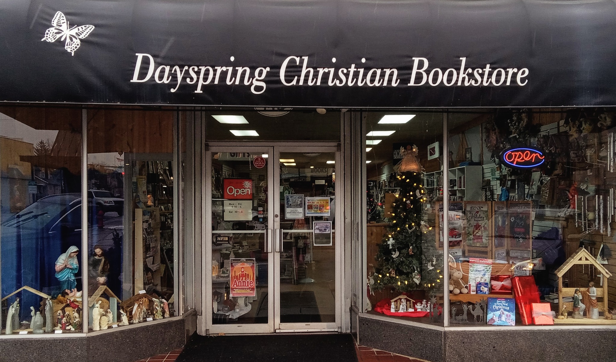Dayspring Christian Bookstore | New Philadelphia OH