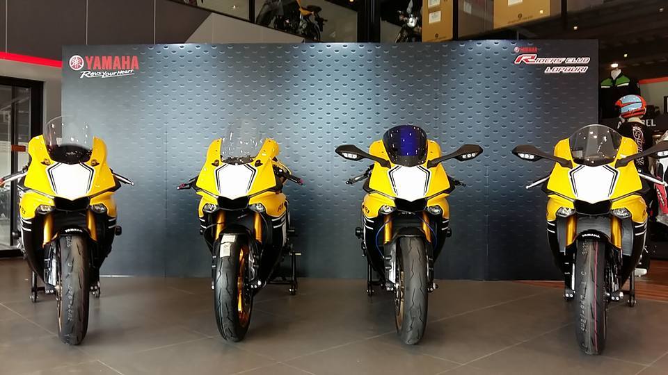 We/R1 = We/R4 & We/R1M... - Yamaha Riders club Thailand