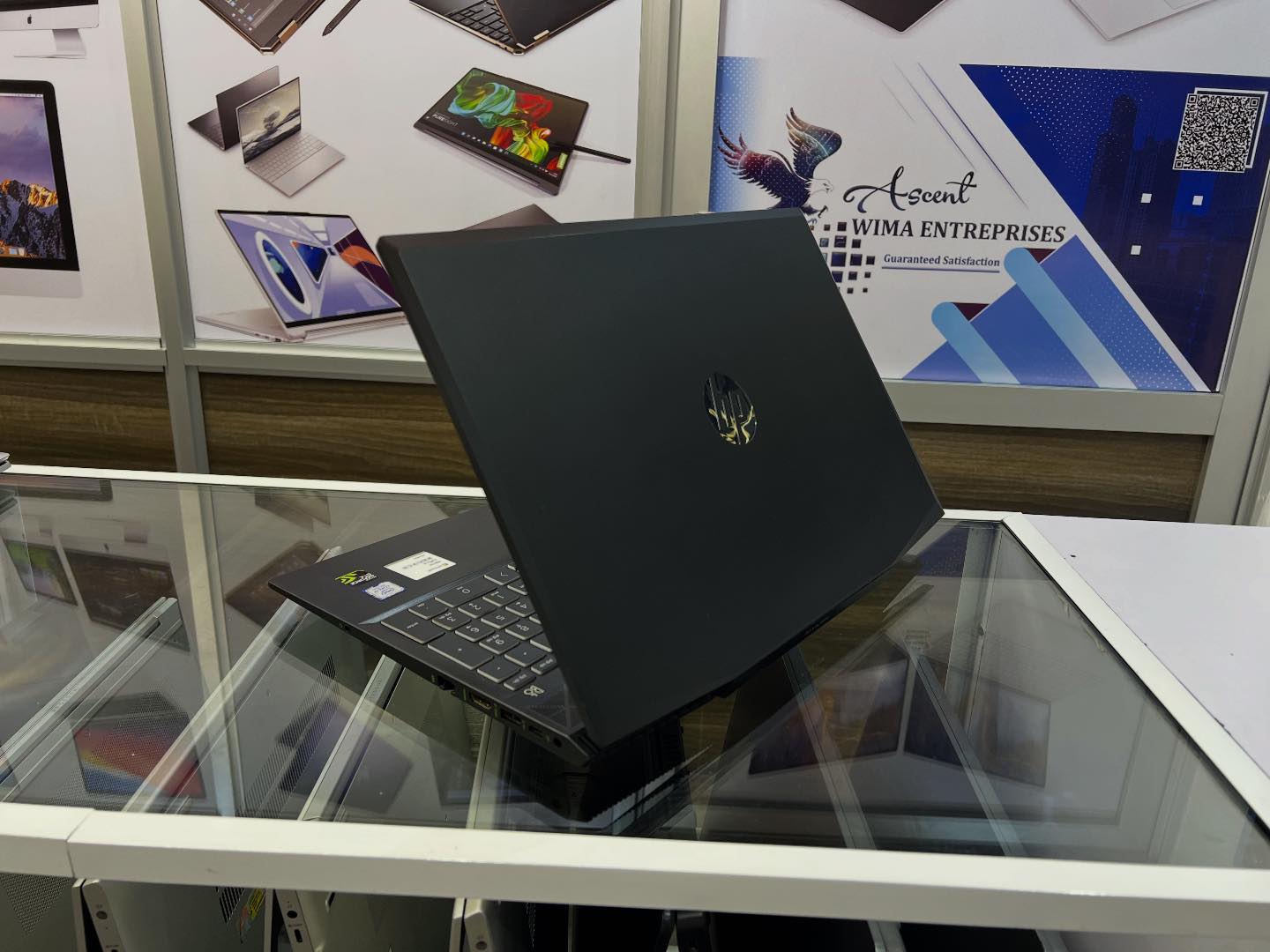 GAMERS ON A BUDGET Hp Pavilion Gaming Laptop 15 * Intel Core i7 