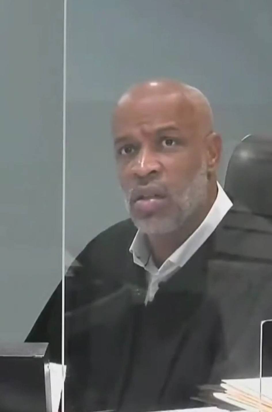 Christina - #NEW: Detroit Police officer Matthew Jackson shows up to a ...