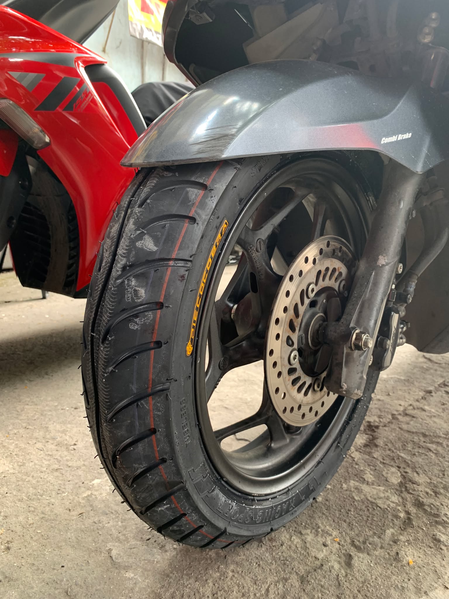 Piecocobra Monza NMX Tire on Honda PCX 160 Size : Front 110/80-14