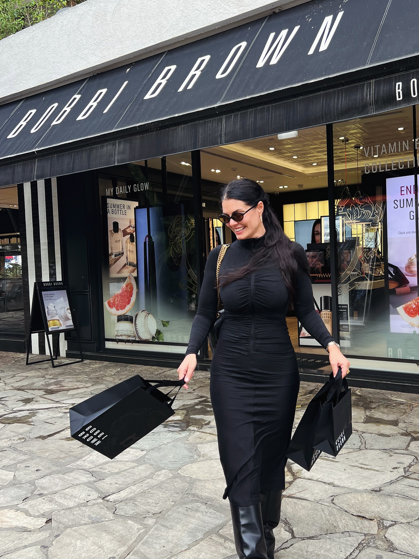 bobbibrown 🖤 Dress @pinkoofficial @pinkogreece #adv