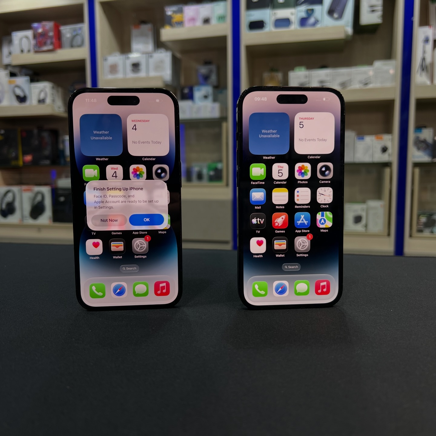 Used iPhone 14 Pro 256GB & 1TB Black in excellent condition: 1 