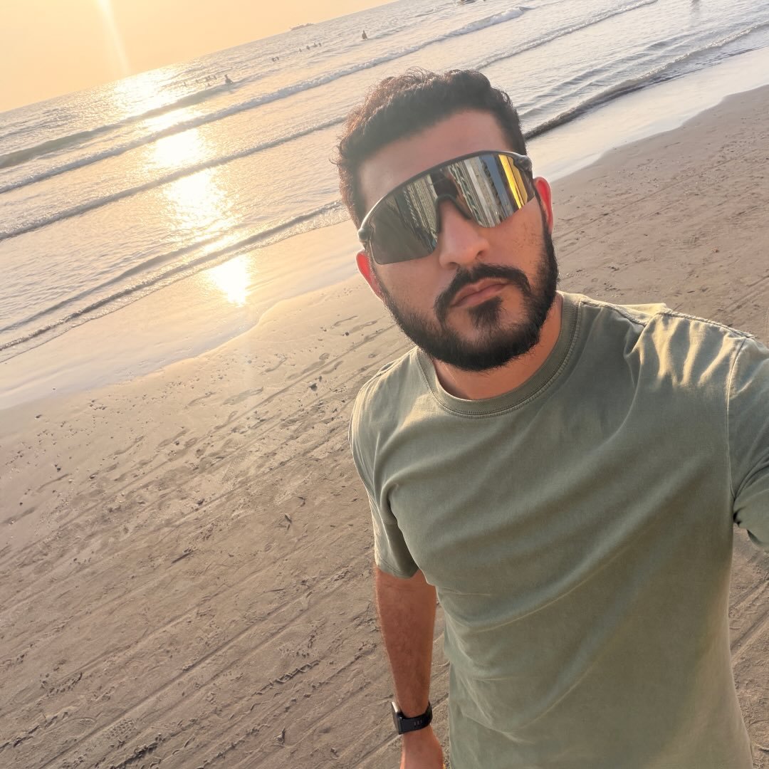Adrian J Rivas Diaz