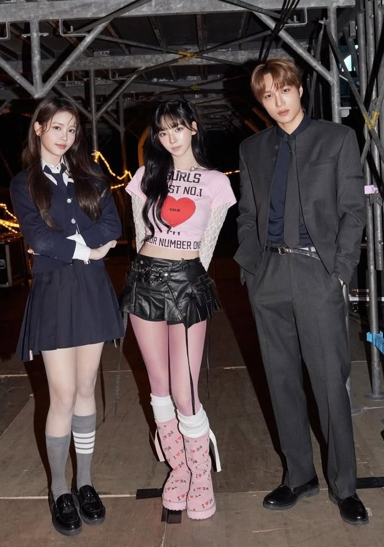 KARINA in new pictures with EXO KAI, Hearts2Hearts CARMEN and YUHA