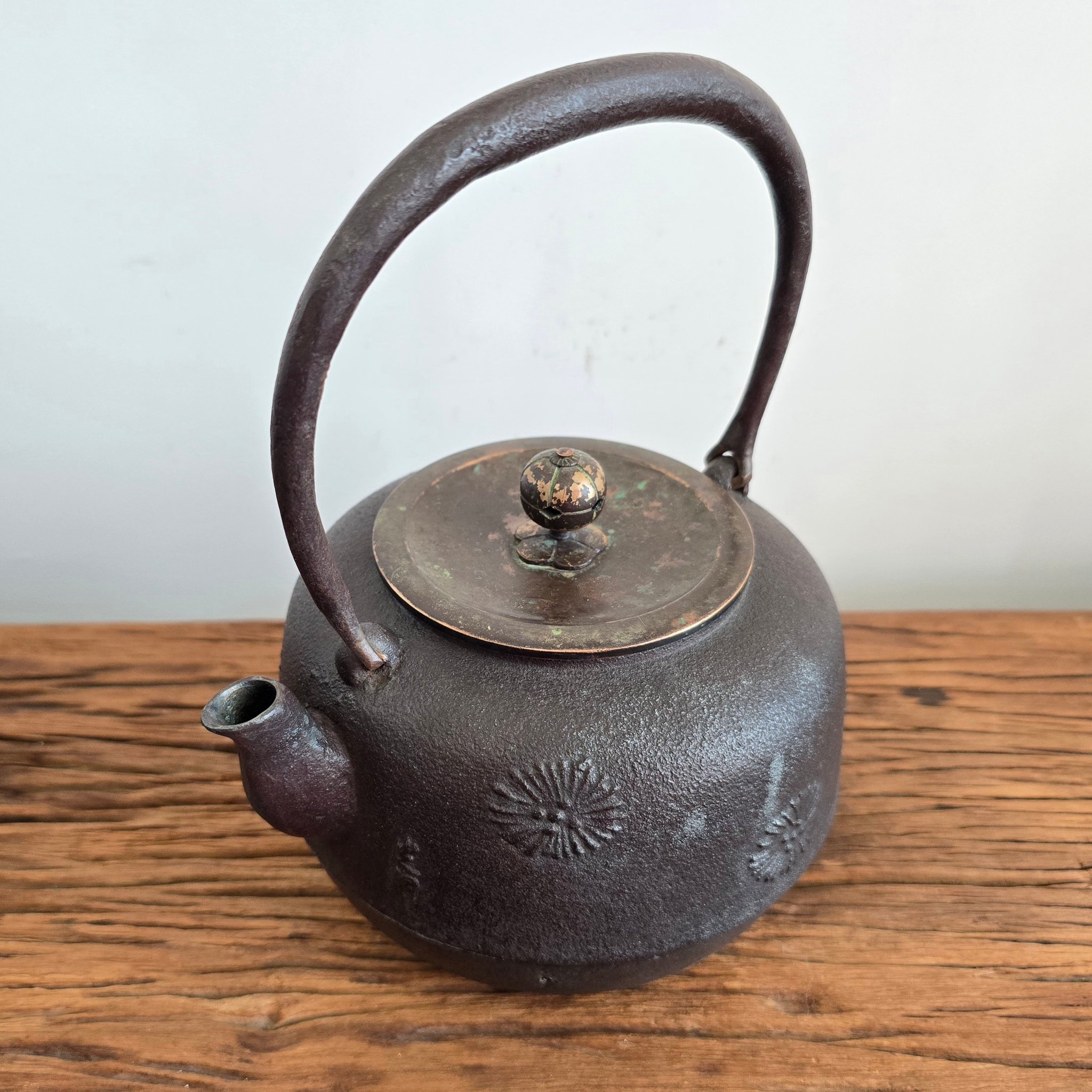 小丸子の家。古物。茶道具(@Japaneseironkettle) • Facebook