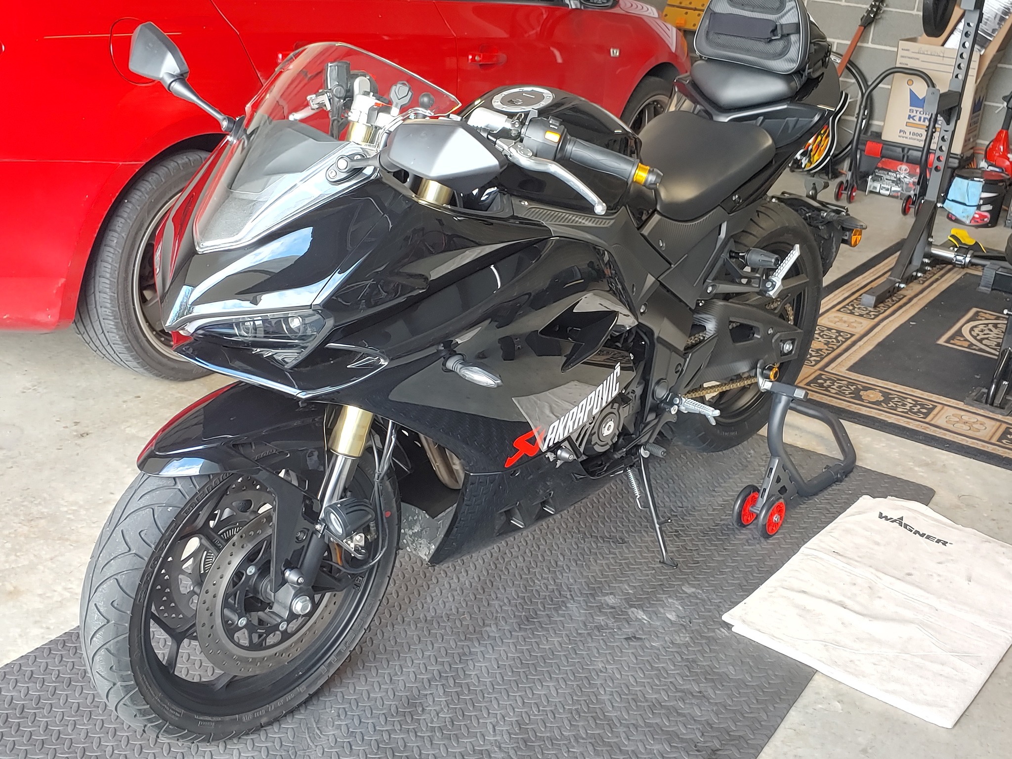 Moto4 upgrades: 14t front sprocket, Pirelli tires