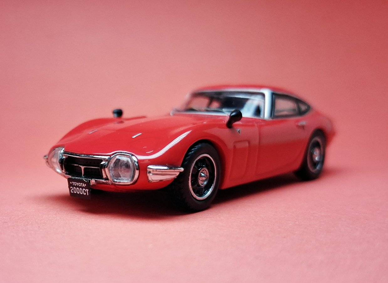 Toyota 2000GT! 😍 Diecast modelcar 1/18 scale