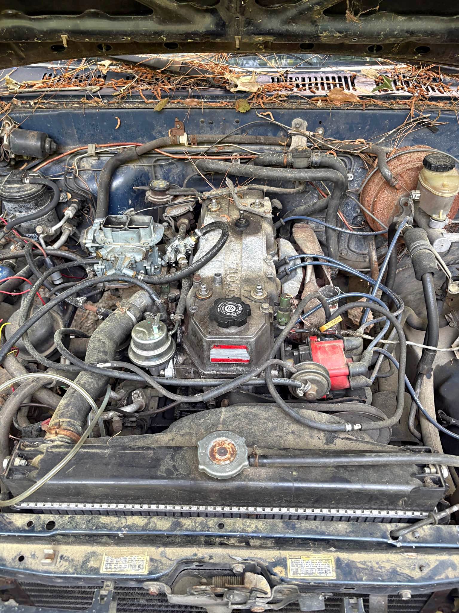 Running 22RE Toyota motor and trans - Car Engines & Engine Parts ...