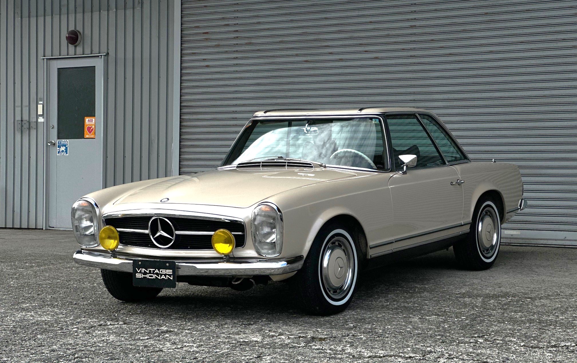Mercedes Benz 230SL (1965) メルセデス・ベンツ 230SLが入庫いたし 