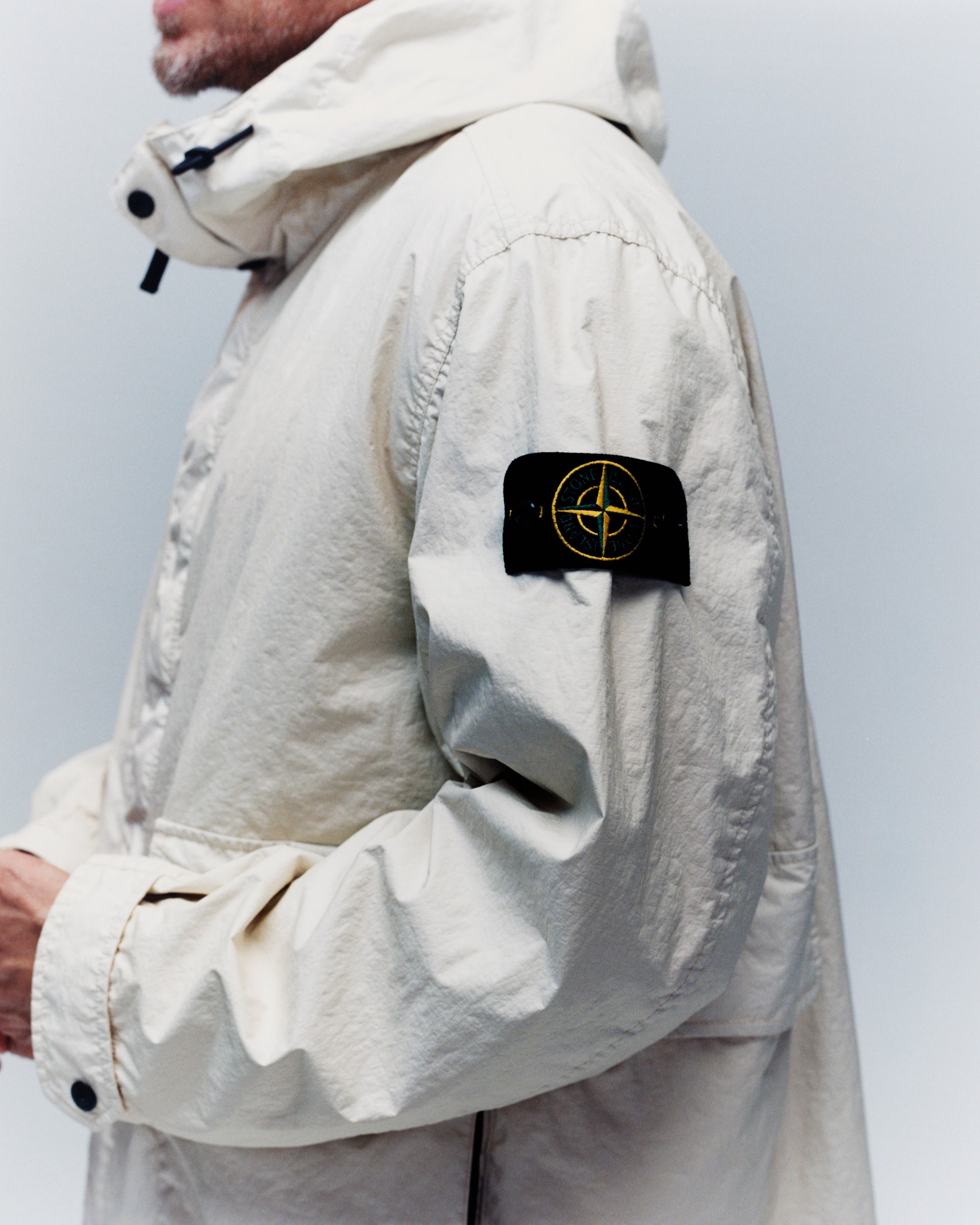 A closer look at Charlie Hunnam behind the scenes of the