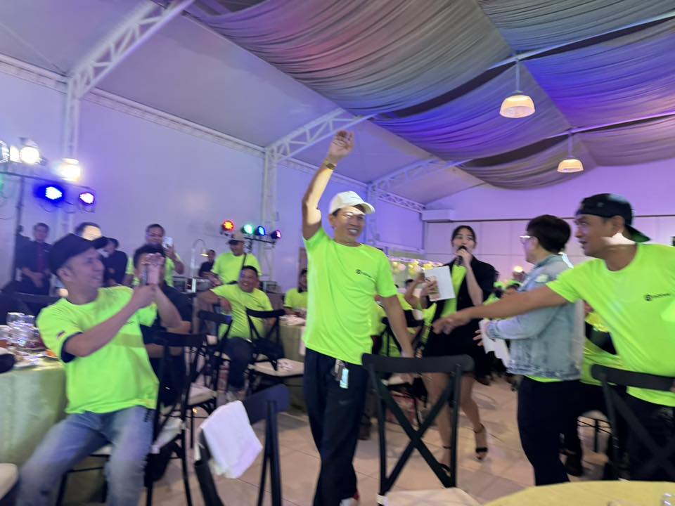 News5 - PAMASKO SA MGA DRIVER Naging maaaga ang Pasko... | Facebook