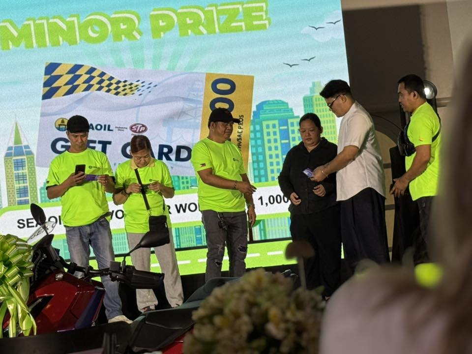 News5 - PAMASKO SA MGA DRIVER Naging maaaga ang Pasko para sa ilang mga ...