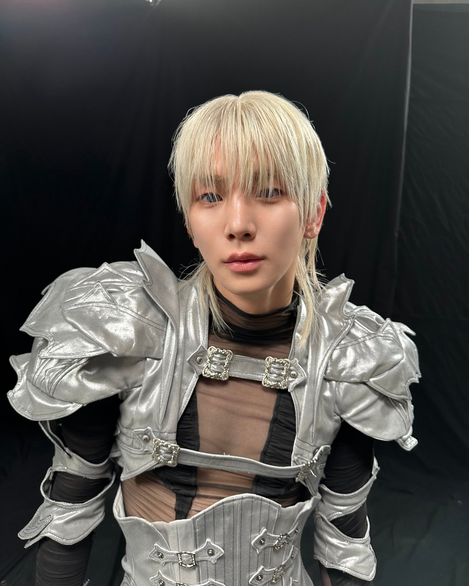 샤이니(SHINee) - 샤이니(SHINee) added a new photo.