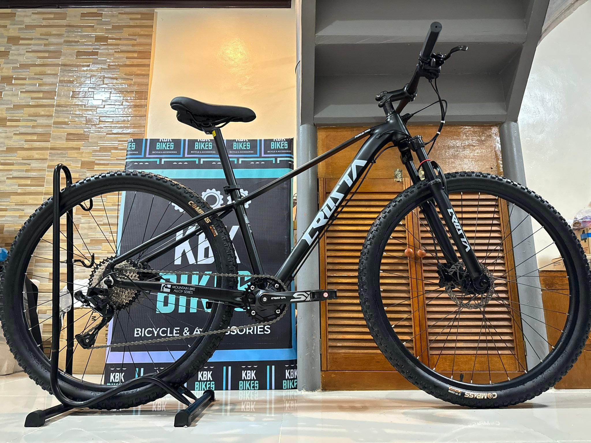 KBK - FOR SALE! BRAND NEW! 🔥🔥🔥 CROSTA FORCE PRO (29ER) 1x10 SPEED SPECS ...