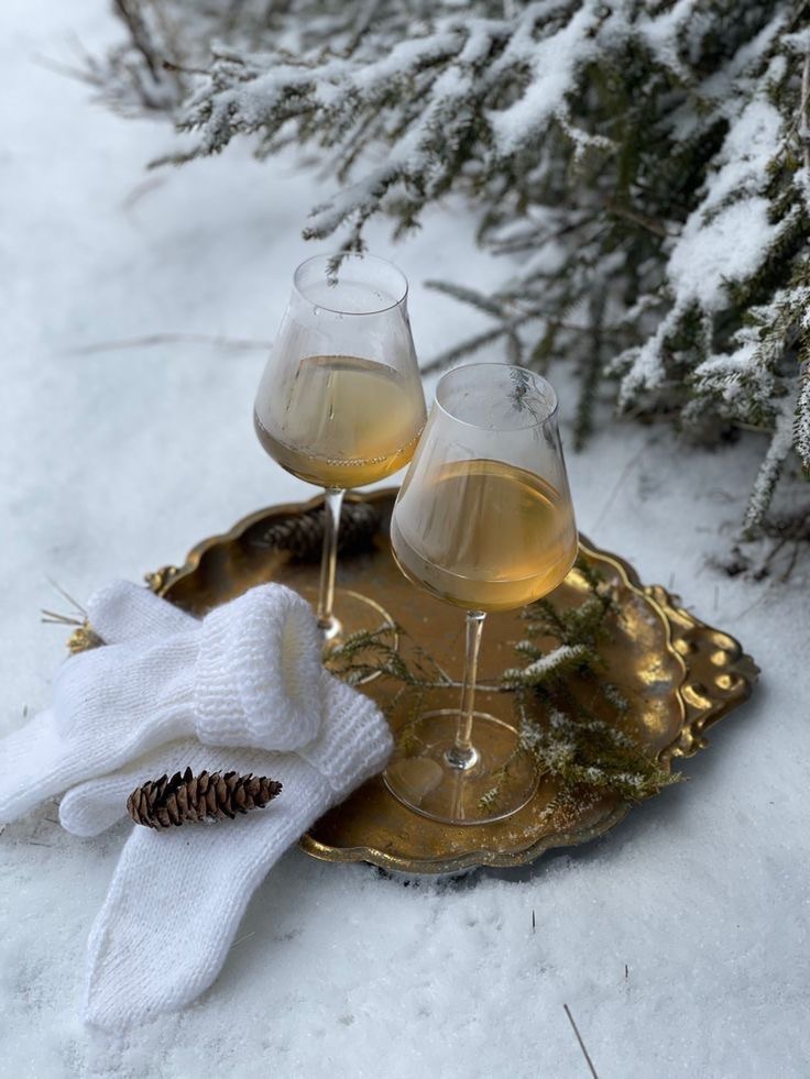 Winter Sip N Shop