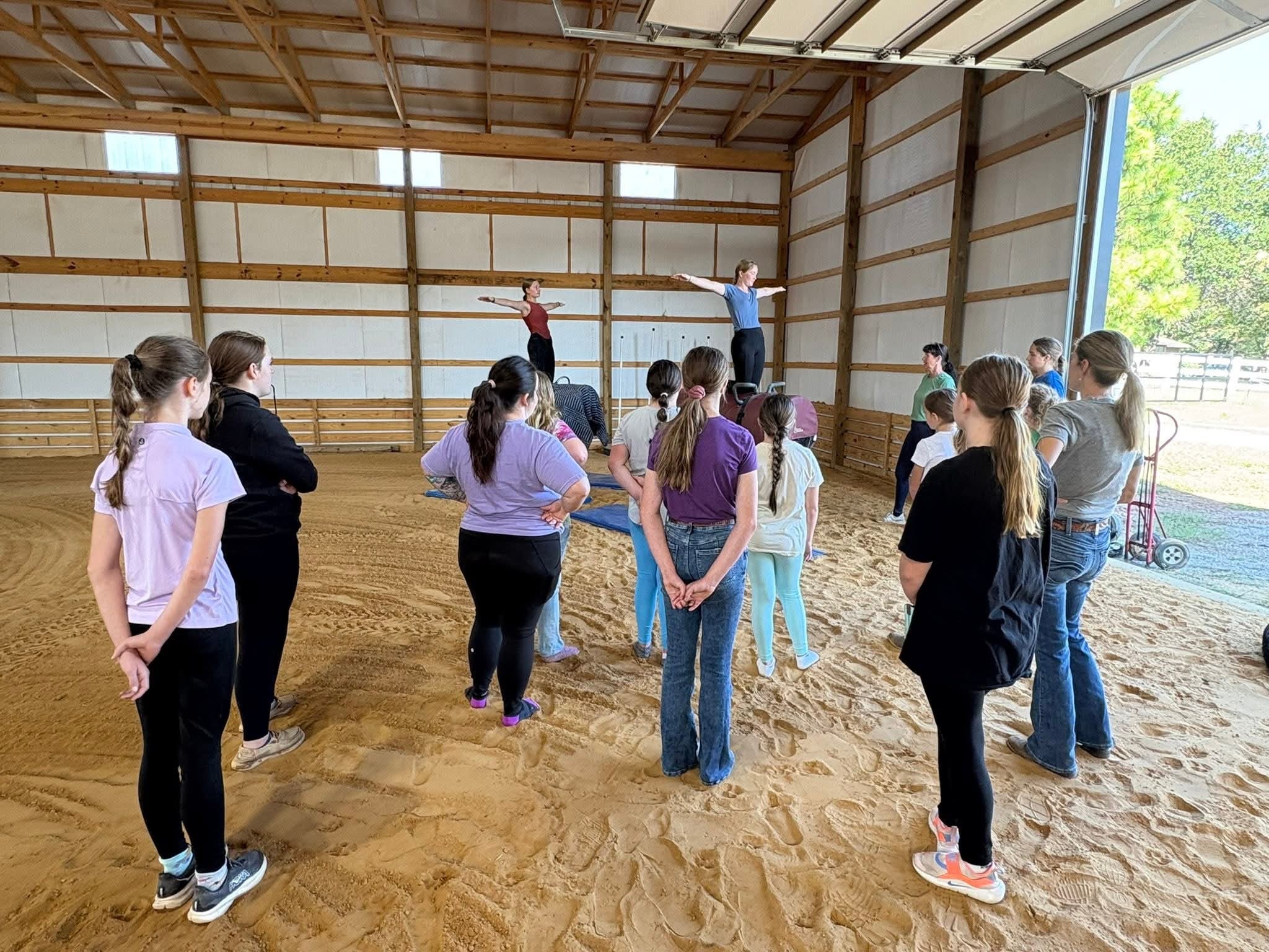 West Equestrian Connected... - West Equestrian Connected Ride