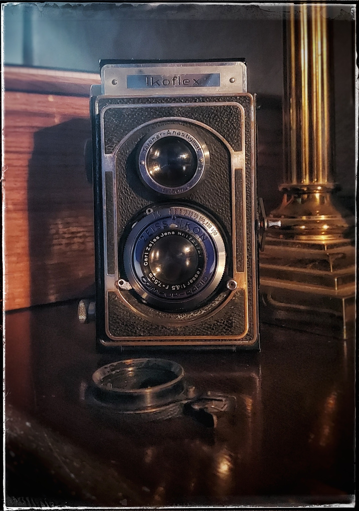 Zeiss Ikon Ikoflex ii camera with Tessar lens