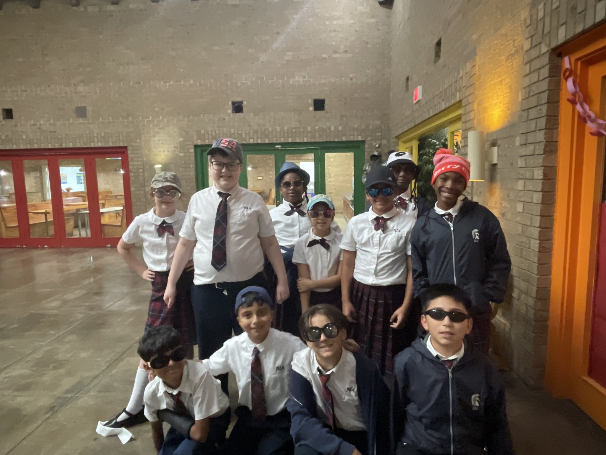 😎🎩 Red Ribbon Week Fun! 🎩😎... - NIA Cedar Hill Elementary | Facebook