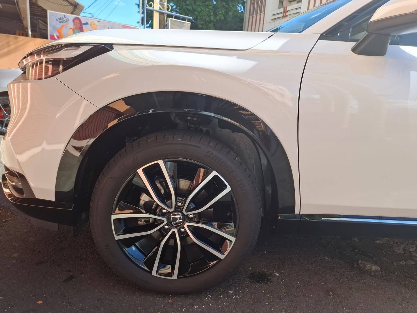HONDA VEZEL VERSION Z APRIL 2024 PEARL WHITE 2,477KMS 1490CC
