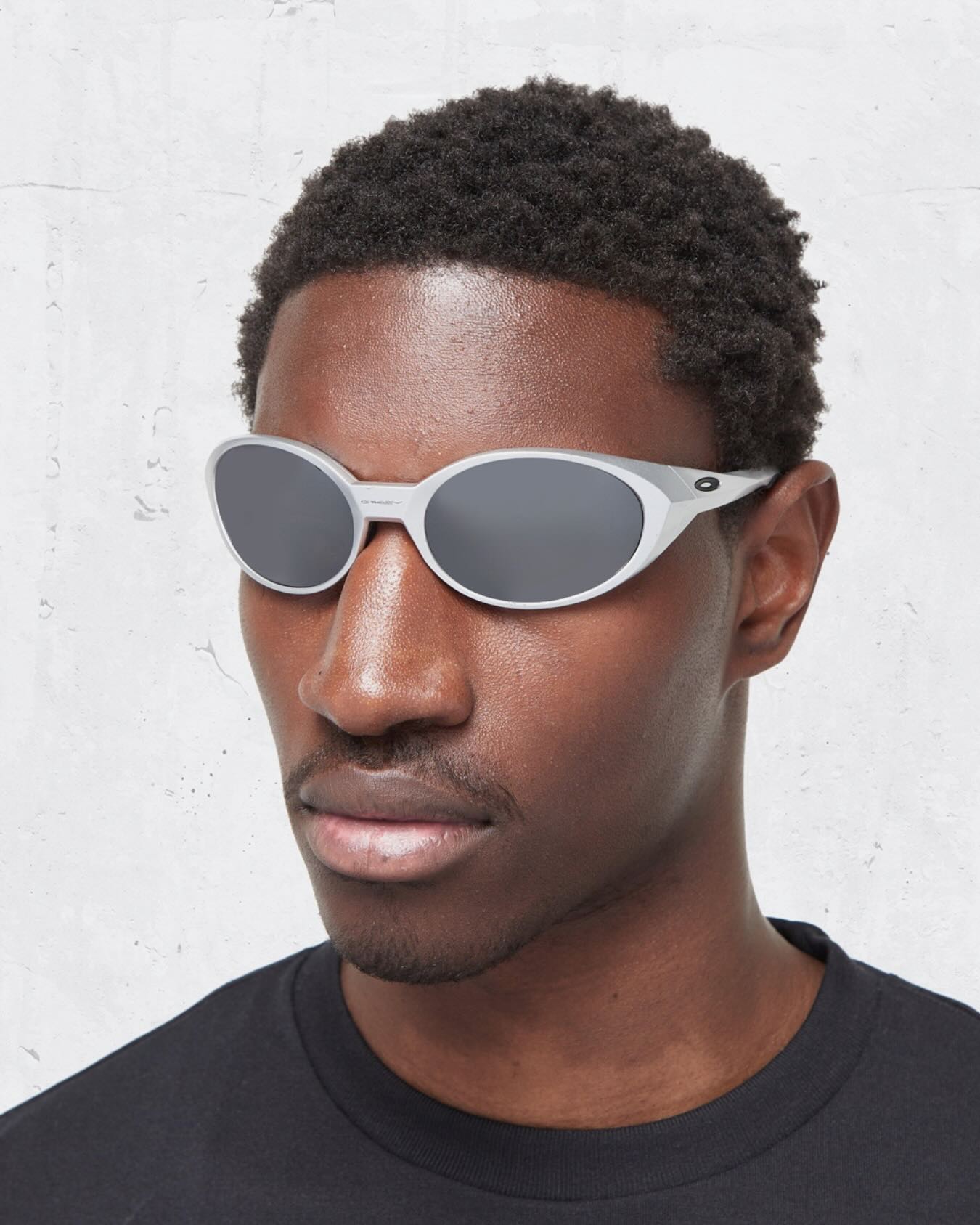 Oakley Redux Silver An Iconic @oakley Eye Jacket™ Redux Silver 